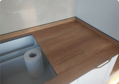 Плинтус из HPL compact